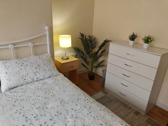 Spacious modern room near Imperial College White City